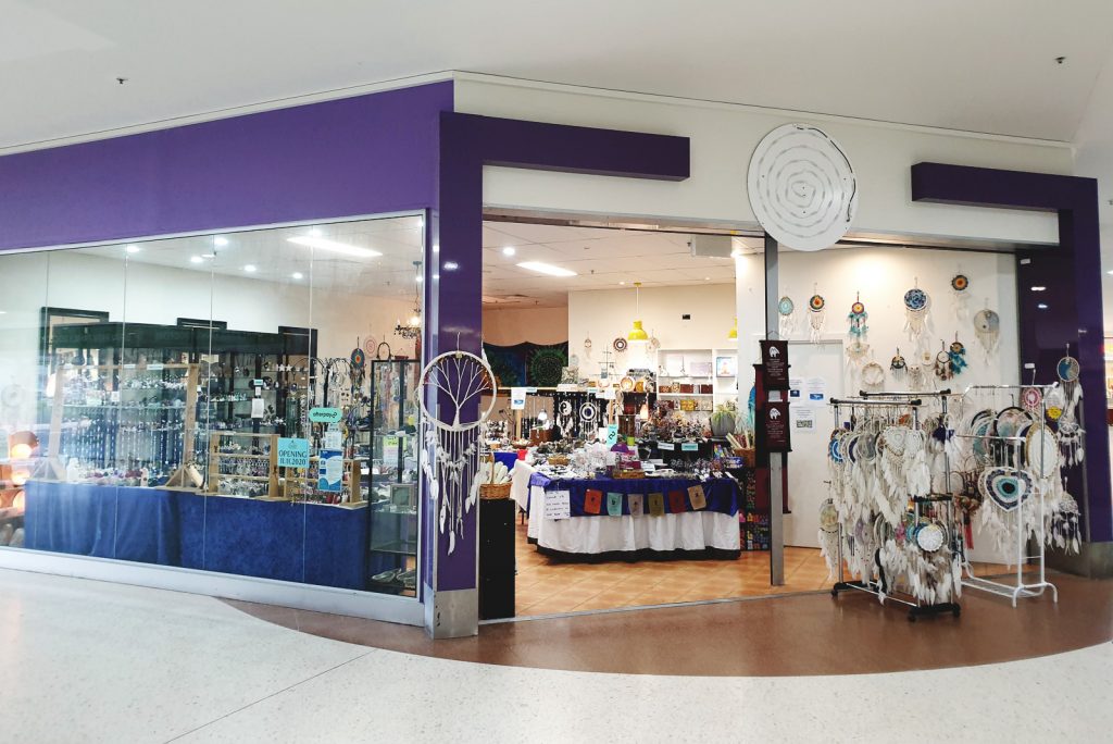 Saltlamps & Crystals Kensington Village Bray Park